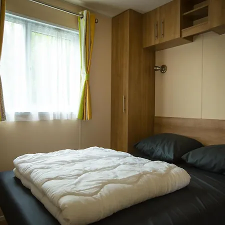 Chalet Chalet In Udenhout With Veranda